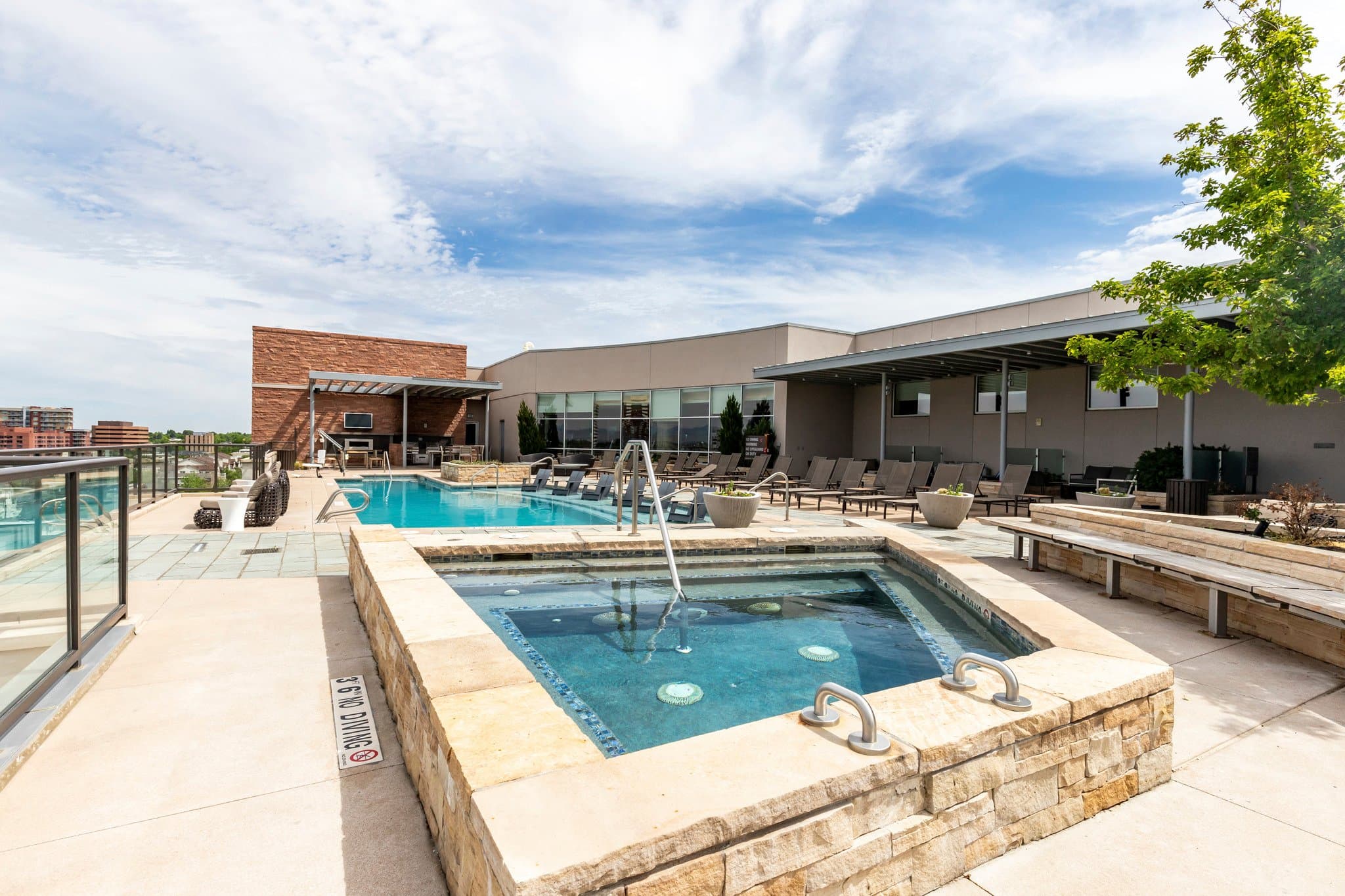 Rooftop Hot tub